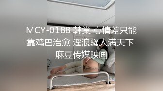 18双马尾萝莉小嫩妹情趣装粉色吊带裙，拨开裤子露无毛嫩穴，掰穴特写揉搓阴蒂，极品美穴很是诱人