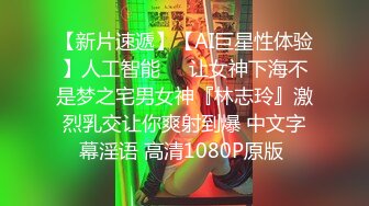  邪恶的二人组下药迷翻美女模特带回酒店两个人轮流操