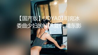 公共浴池偷拍到一个极品小美女