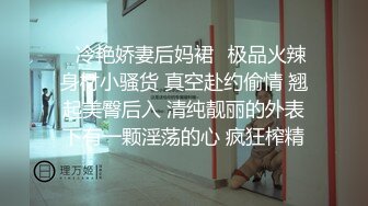 秃顶中年大叔幸福生活，两个嫩妹激情双飞，肉感身材无毛肥穴