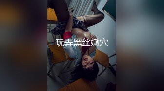 TW大神偷拍学校几个漂亮女同学洗澡,附生活照1080P高清版