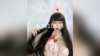 外围女神场 激情交合之后 佳人平躺沙发 大腿敞开整理阴毛