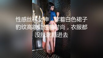 【新片速遞】 ⚫️⚫️最新流出特攻队专业女盗手！大众洗浴中心女士换衣间内部真实春色曝光，多个年龄段各种身材一丝不挂看得爽极了